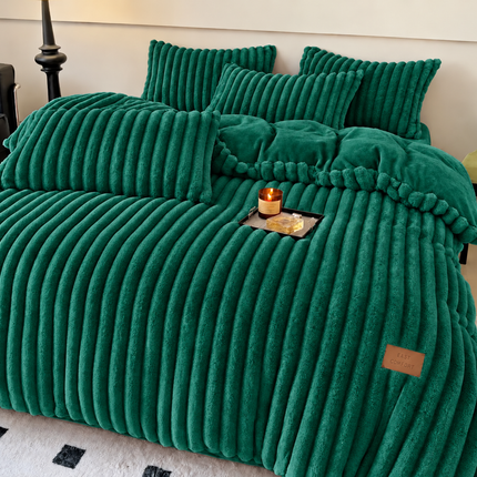 Lenjerie de Pat Plush Velvet Premium, 4 Piese, husă cu Elastic, Cod: PVL7