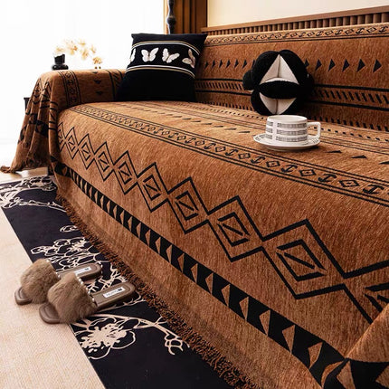 Cuvertură Chenille Premium – Maro cu Model Geometric Negru | 180 × 300 cm, Cod: PRMV43