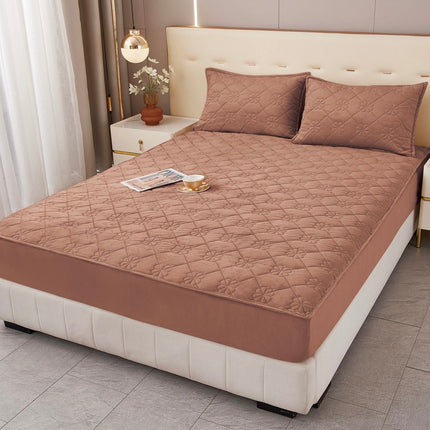 Husă / Topper saltea cu elastic+două feţe de pernă 180x200 cm Cod: TPF100