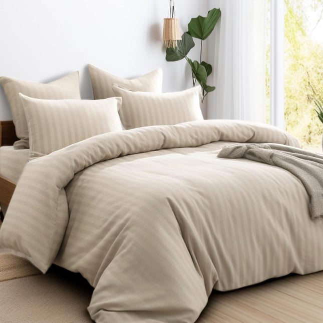 Lenjerie de Lux din Damasc Deluxe cu 6 piese-cearșaf de pat cu elastic Cod: DAE45