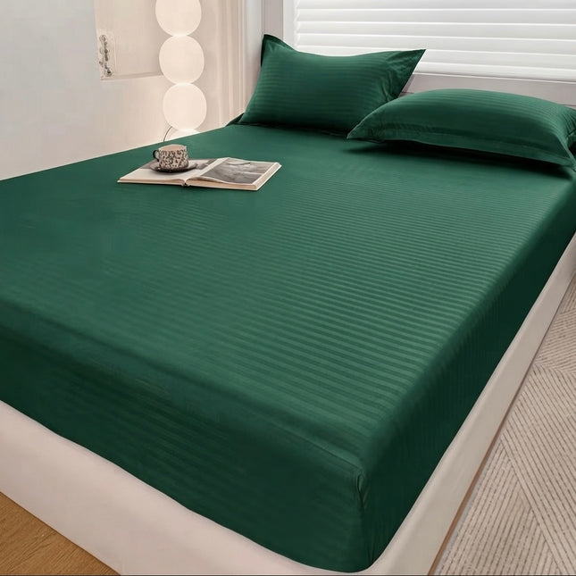 Husă de pat cu elastic tip Damasc + 2 Fețe de Pernă, 180x200, Cod: DRM100