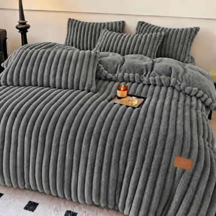 Lenjerie de Pat Plush Velvet Premium, 4 Piese, husă cu Elastic, Cod: PVL6