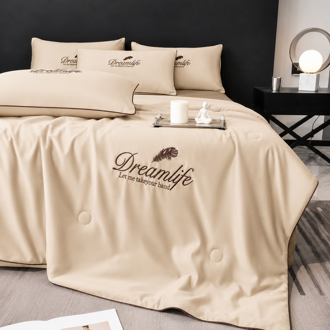 Set Luxury + pilotă ușoară inclusă, 4 piese, pat dublu, crem vanilat, Cod: FMY27