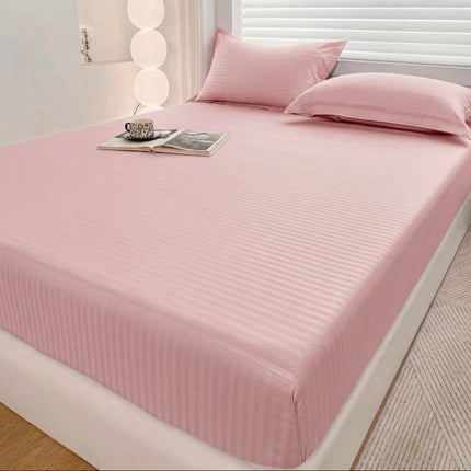 Husă de pat cu elastic tip Damasc + 2 Fețe de Pernă, 180x200, Cod: DRM101