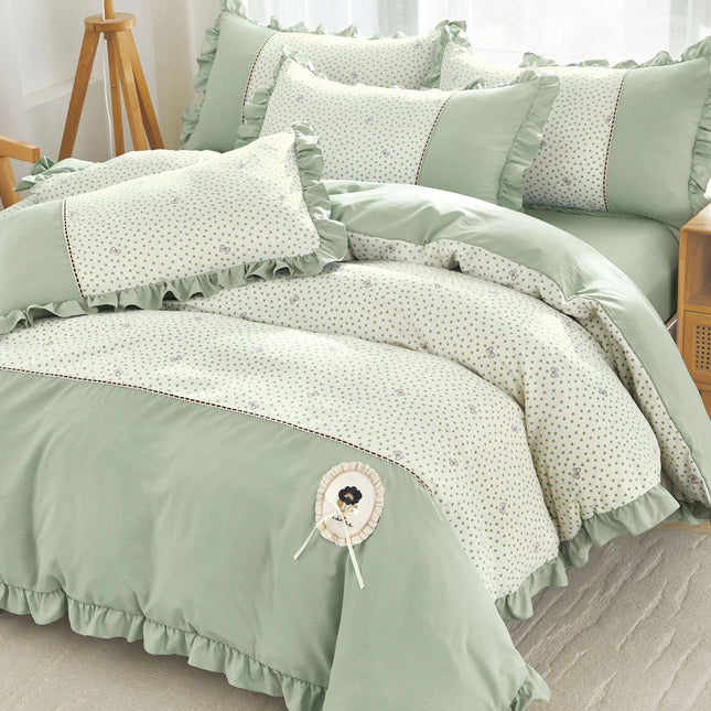 Lenjerie DELUXE din Bumbac Soft Touch cu volănașe Cod: FB87