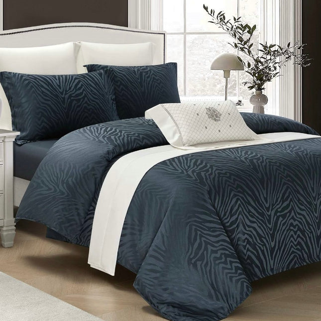 Set lenjerie de Lux jacquard, 4 piese, pat 2 persoane, cearșaf cu elastic Cod: JQC1