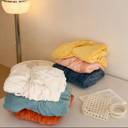 Set de Pat Catifea Fină – 3 Piese – Cu Husă de Saltea Elastică cărămiziu, Cod: CFS7