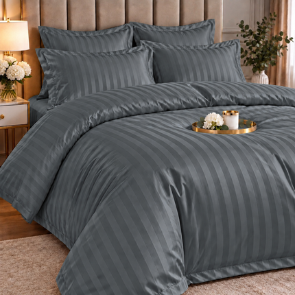 Lenjerie de Lux din Damasc Finetat Deluxe cu 6 piese-cearșaf de pat cu elastic Cod: DAE315