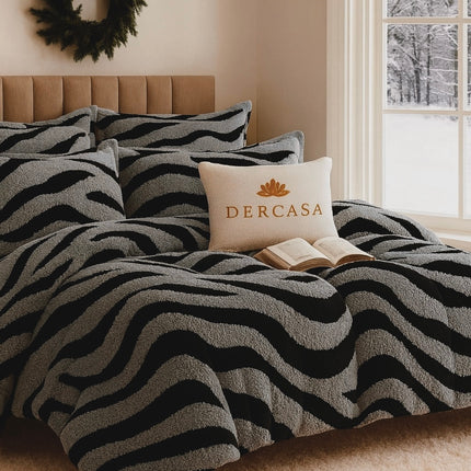 Set Premium Cocolino Zebra – Lenjerie Plușată cu Elastic (4 Piese), Cod: ZBC9