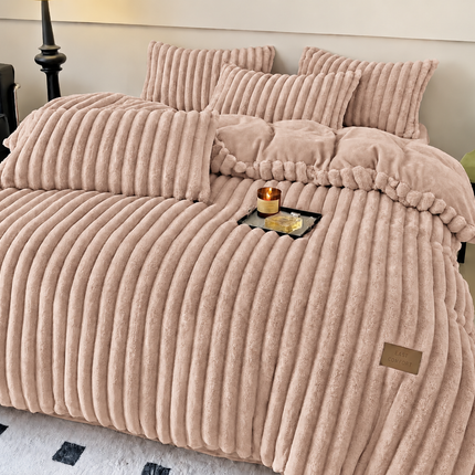 Lenjerie de Pat Plush Velvet Premium, 4 Piese, husă cu Elastic, Cod: PVL3