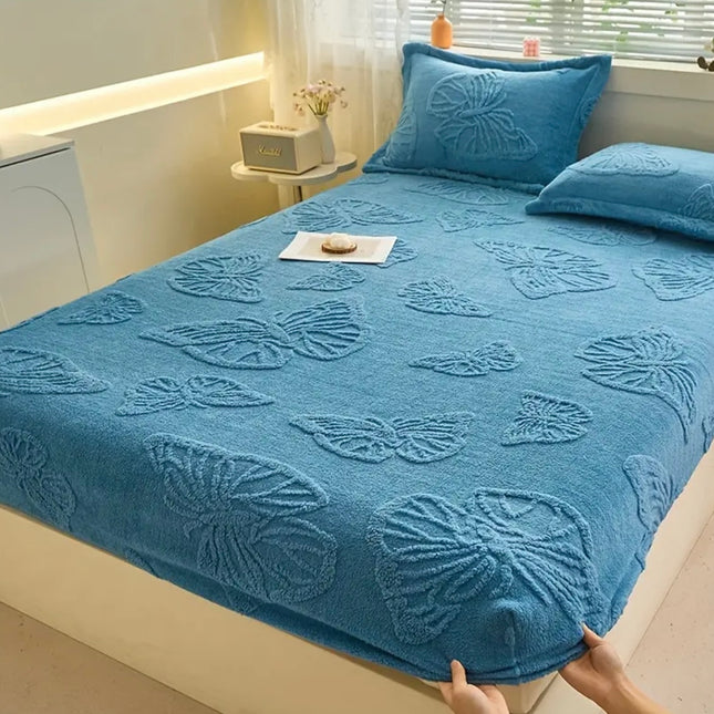 Husa de pat cu elastic COCOLINO+ 2 fete de perna Cod: HCY10