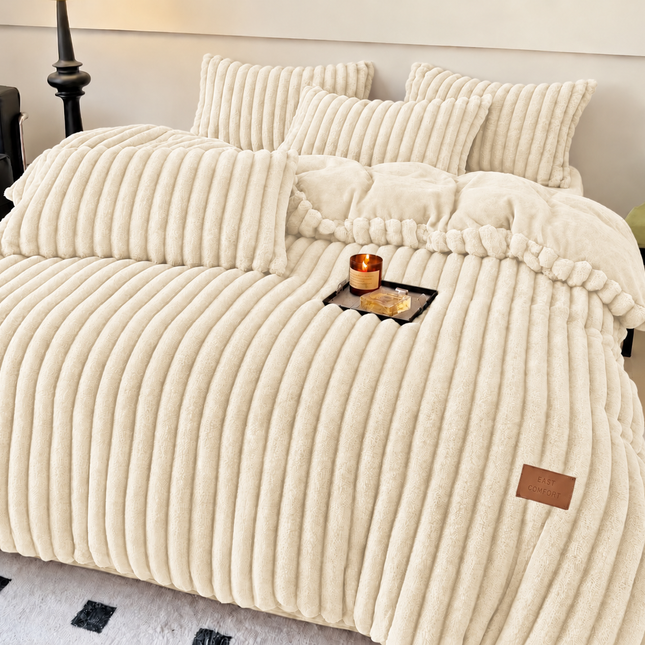 Lenjerie de Pat Plush Velvet Premium, 4 Piese, husă cu Elastic, Cod: PVL4
