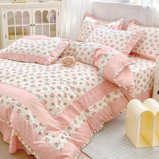 Lenjerie DELUXE din Bumbac Soft Touch cu volănașe Cod: FB58