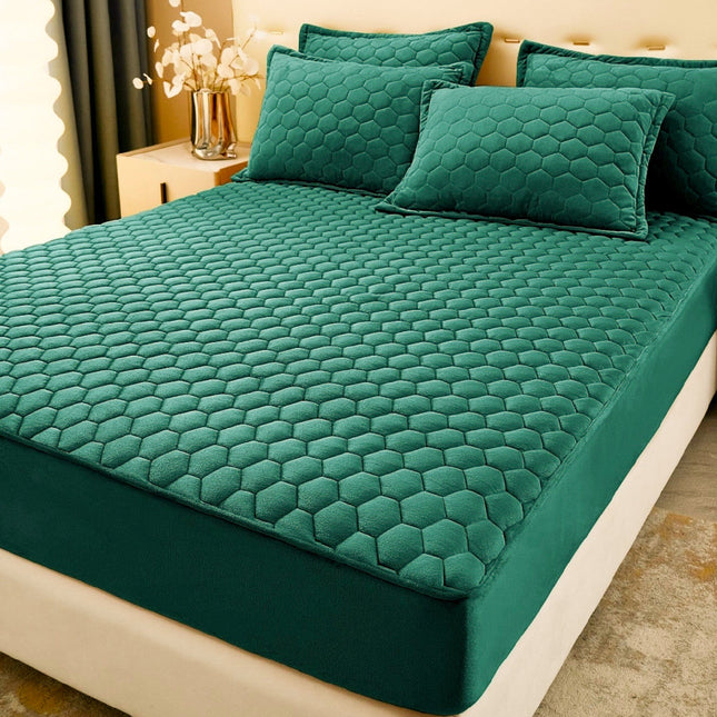 Set de pat Husă / Topper saltea cu elastic 140x200 cm Cod: TPP913