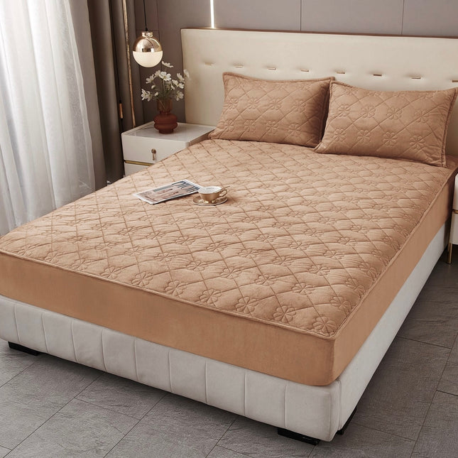Husă / Topper saltea cu elastic+două feţe de pernă 180x200 cm Cod: TPF105