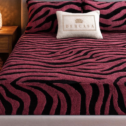 Husă de pat catifelată cu elastic + 2 fețe de pernă, Cod: HYC2