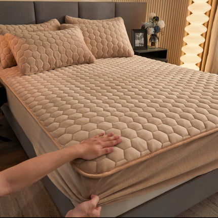 Set de pat Husă / Topper saltea cu elastic, crem, 180x200 cm, Cod: TPP306