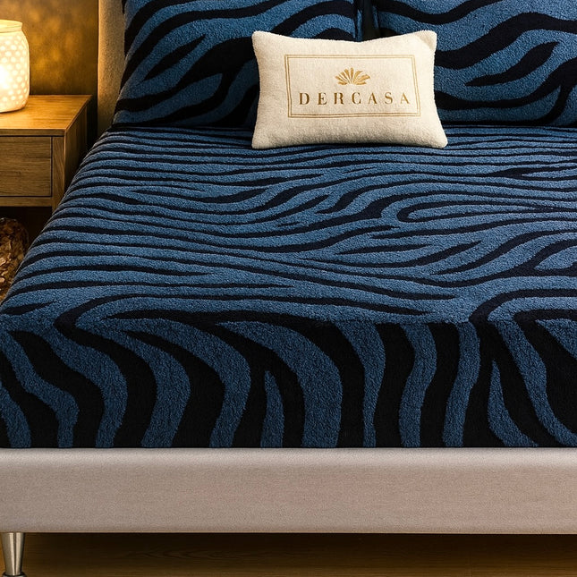 Husă de pat catifelată cu elastic + 2 fețe de pernă, Cod: HYC10