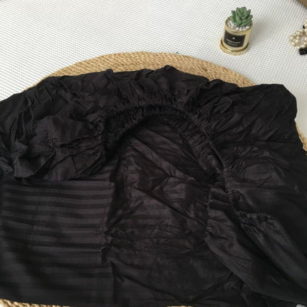 Lenjerie de Lux din Damasc Finetat Deluxe cu 6 piese-cearșaf de pat cu elastic Cod: DAE7