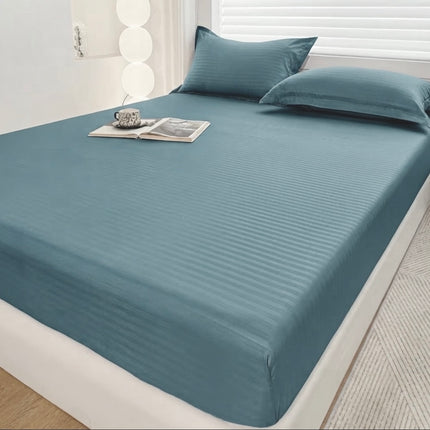Husă de pat cu elastic tip Damasc + 2 Fețe de Pernă, 180x200, Cod: DRM105