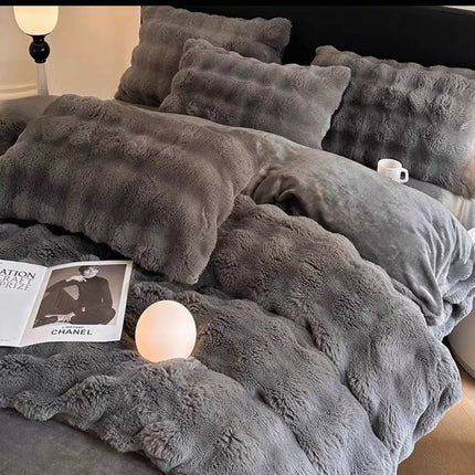 Lenjerie de Pat Cocolino 4 Piese – Pufoasă și Călduroasă, Cod: CO-K4