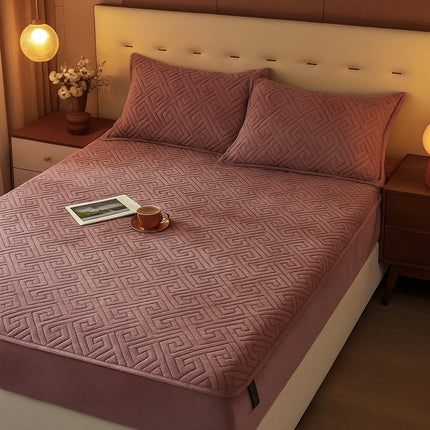 Husă / Topper saltea cu elastic+două feţe de pernă 160x200 cm Cod: TPF14