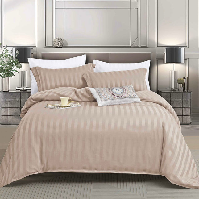 Lenjerie de Lux din Damasc Finetat Deluxe cu 6 piese-cearșaf de pat cu elastic Cod: DAE301