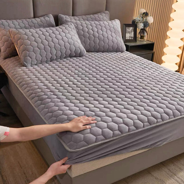 Husă / Topper saltea cu elastic 160x200 cm Cod: TPP95