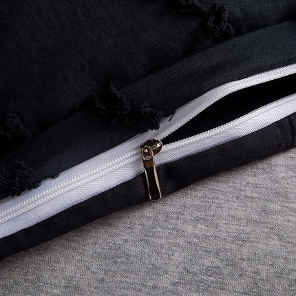 Lenjerie de pat eleganta 4 anotimpuri din broderie cu smocuri Cod: 4F1