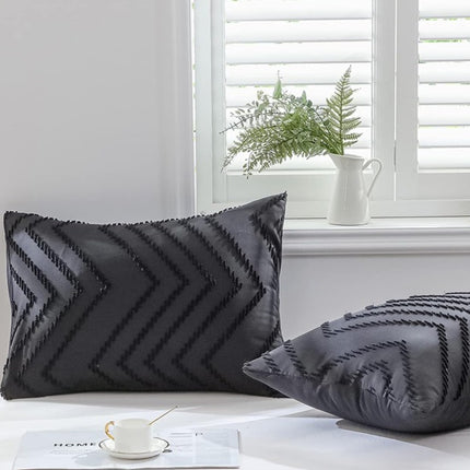 Lenjerie de pat eleganta 4 anotimpuri din broderie cu smocuri Cod: 4F1