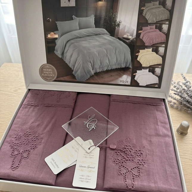 Lenjerie de Pat Luxury „Dantelă și Broderie” – PQ-24 Purple