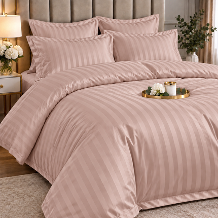 Lenjerie de Lux din Damasc Finetat Deluxe cu 6 piese-cearșaf de pat cu elastic Cod: DAE311