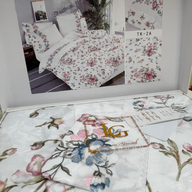 Lenjerie de Pat Luxury „Dantelă și Petale” – TK-2A