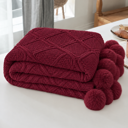 Pătură tricotată cu model în relief și pompoane – 160 × 200 cm, Cod: PTP3