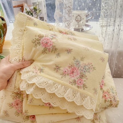 Lenjerie deluxe 6 piese cu elastic și volănașe – Bumbac Fin Soft Touch
Cod: FBS1