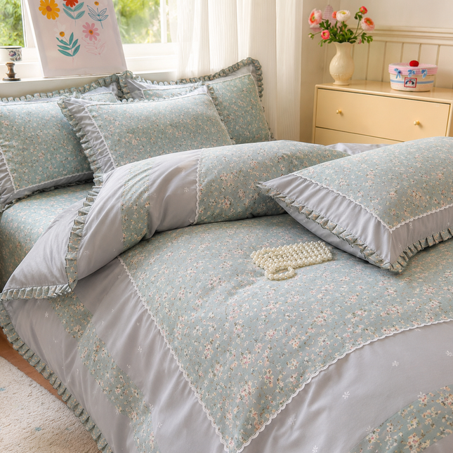 Lenjerie DELUXE din Bumbac Soft Touch cu volănașe Cod: FB51