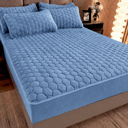 Set de pat Husă / Topper saltea cu elastic 180x200 cm Cod: TPK27