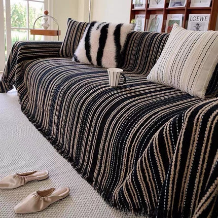 Husă decorativă pentru canapea din chenille, model cu dungi, negru și bej, 180 × 260 cm, Cod: PRMV9
