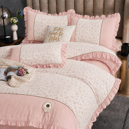 Lenjerie DELUXE din Bumbac Soft Touch cu volănașe Cod: FB82