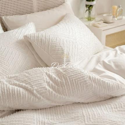 Lenjerie de pat eleganta 4 anotimpuri din broderie cu smocuri Cod: 4F16