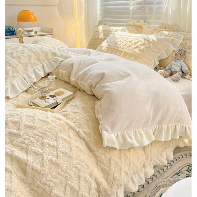 Lenjerie Deluxe groasă COCOLINO tip tricotaj cu volănașe din 4 piese Cod: CON3